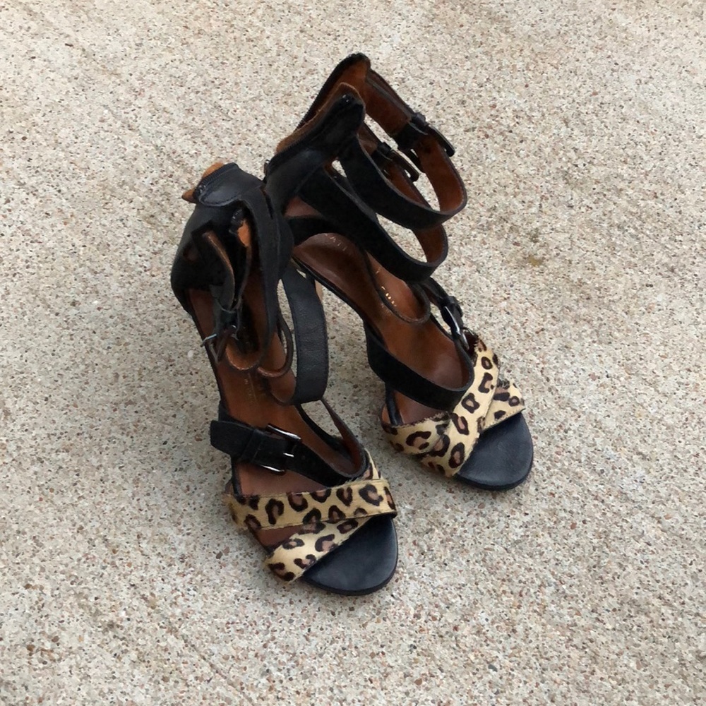 Vero Cuoio heels